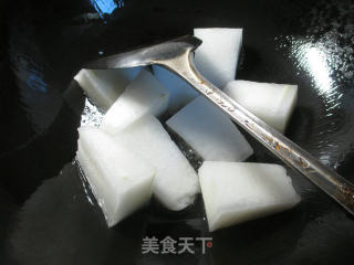 小油豆腐酸菜冬瓜的做法步骤：2