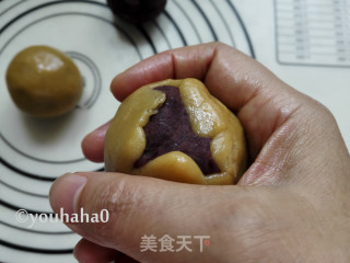 广式蛋黄月饼的做法步骤：9