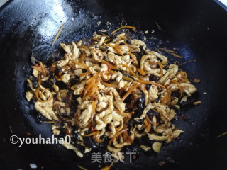 鱼香鸡丝的做法步骤：9