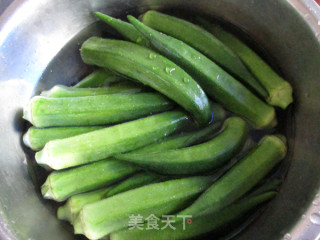 白灼秋葵的做法步骤：3