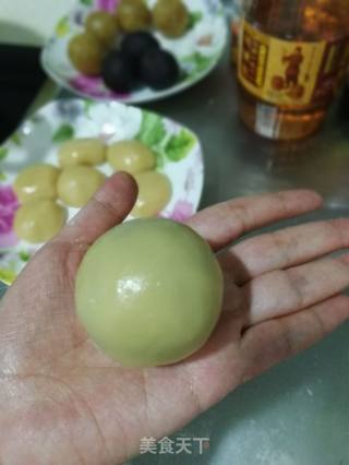 广式月饼的做法步骤：4