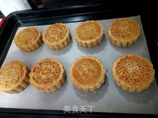 广式月饼的做法步骤：9