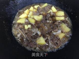 土豆焖排骨的做法步骤：7