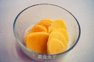 意式黑胡椒土豆泥塔的做法步骤：2