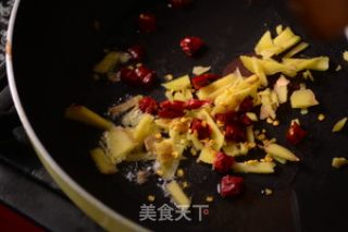 【小森妈妈菜谱】爆炒猪肚的做法步骤：3