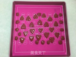 心形彩绘芒果蛋糕卷的做法步骤：23