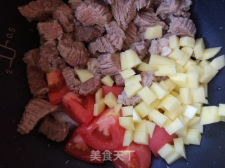 西红柿土豆牛肉汤的做法步骤：6