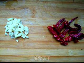 炝拌黄豆芽的做法步骤：4