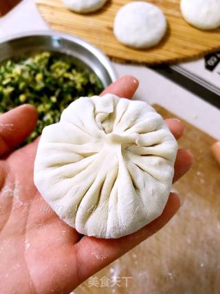 鲜香薄皮韭菜馅饼的做法步骤：9
