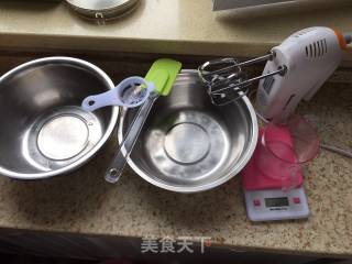家常电饭煲戚风蛋糕的做法步骤：2