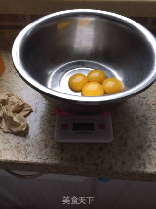 家常电饭煲戚风蛋糕的做法步骤：4