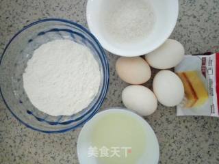 电饭煲版海棉蛋糕的做法步骤：1