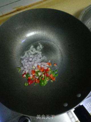 酱烧金鲳鱼的做法步骤：3