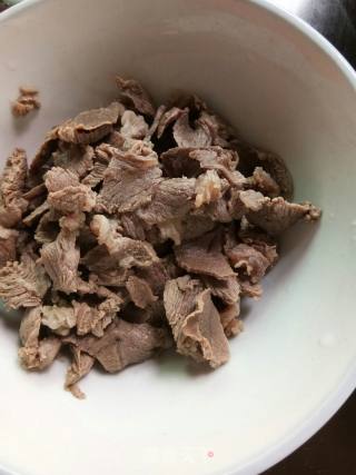 香菇牛肉面的做法步骤：4