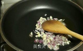地中海风情意大利海鲜浓汤的做法步骤：3