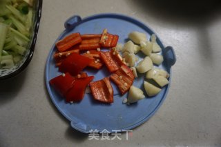 芹菜炒牛肉的做法步骤：3