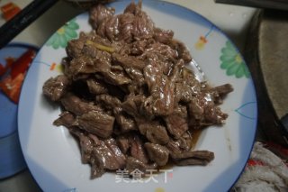芹菜炒牛肉的做法步骤：7