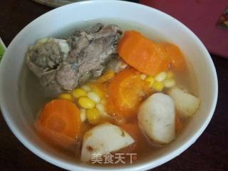 玉米红萝卜筒骨汤的做法步骤：10