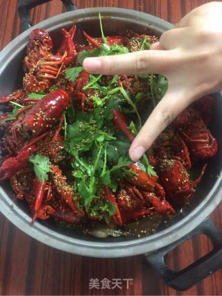 武汉版油焖大虾的做法步骤：2