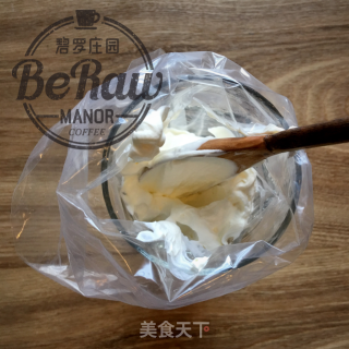原创 | 咖啡樱桃浆果鲜奶油蛋糕的做法步骤：8