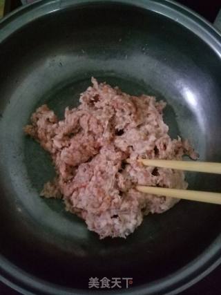 猪肉丸子冬瓜汤的做法步骤：1