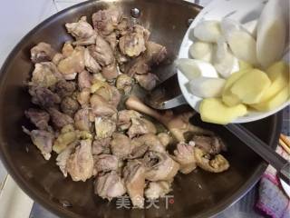 毛豆米烧鸡的做法步骤：6