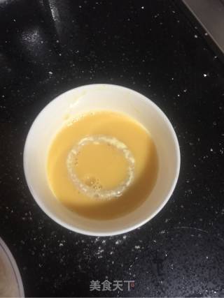 酥炸鱿鱼圈的做法步骤：5