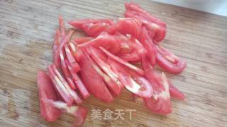 【我家早餐】西红柿鸡蛋面的做法步骤：1