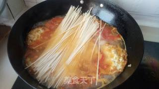 【我家早餐】西红柿鸡蛋面的做法步骤：10