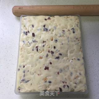 蔓越莓牛轧花生糖的做法步骤：10