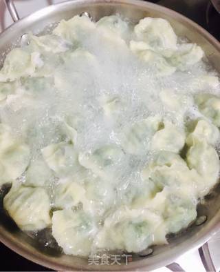 小白菜鸡蛋水饺的做法步骤：9