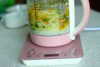 虾仁南瓜芹菜粥的做法步骤：9