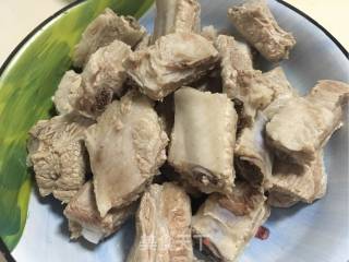 秘制红烧排骨的做法步骤：2