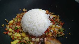 什锦酱油炒饭的做法步骤：9