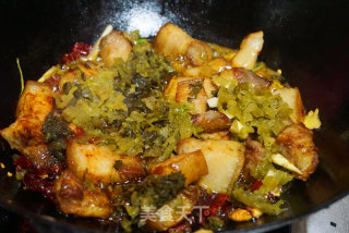 酸菜红烧肉的做法步骤：8