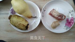莲藕秋梨炒肉片的做法步骤：1