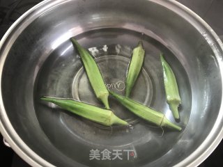 秋葵鸡蛋小煎饼的做法步骤：3
