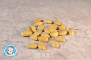 秋季润燥-冰糖杏仁雪梨羹的做法步骤：2