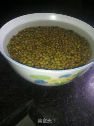 绿豆汤的做法步骤：1