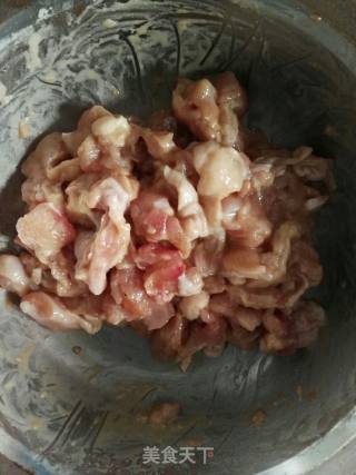 香菇木耳滑鸡块的做法步骤：6