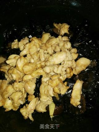 香菇木耳滑鸡块的做法步骤：14