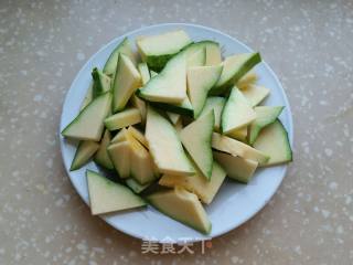 南瓜炒茄子的做法步骤：3