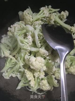 素炒花菜的做法步骤：6
