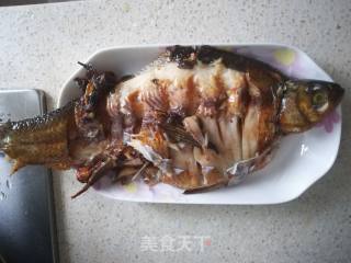 葱烤河鲫鱼的做法步骤：4