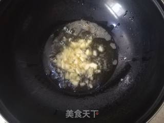 葱烤河鲫鱼的做法步骤：5
