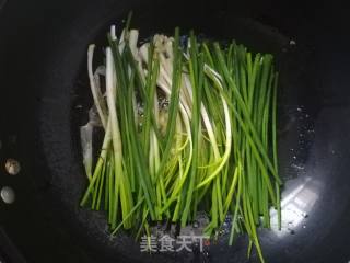 葱烤河鲫鱼的做法步骤：6