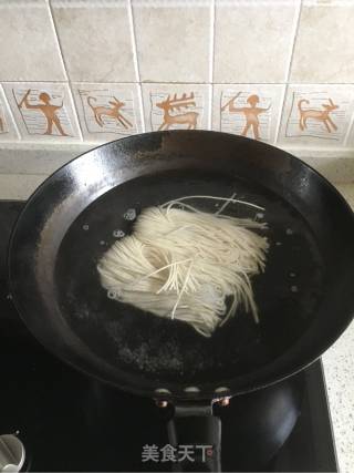 家常炒面的做法步骤：3