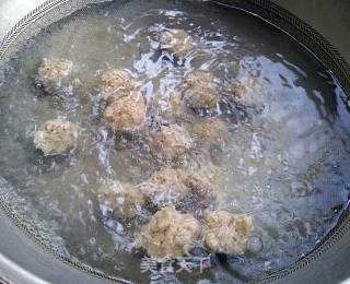 番茄丝瓜肉丸汤的做法步骤：5