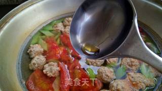 番茄丝瓜肉丸汤的做法步骤：10