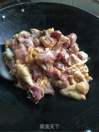 啤酒焖扇鸡的做法步骤：3